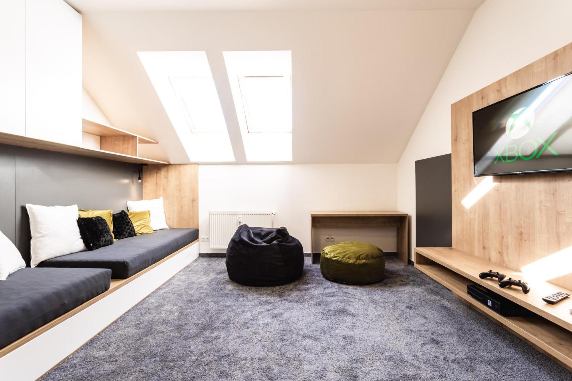 Flexihome Sk - Komenskeho - Private Parking Spot - Ultra Modern And Stylish Kosice Ruang foto
